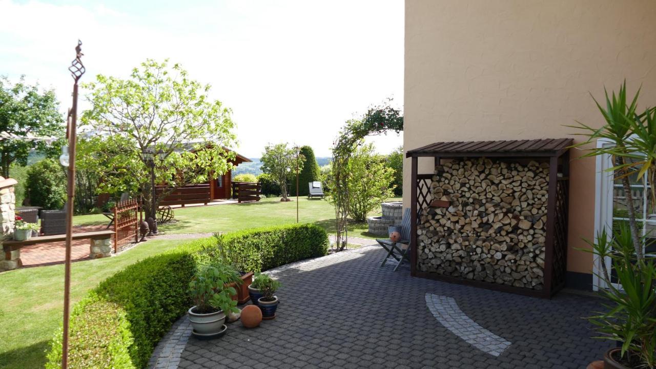Apartment Eifelbergblick Mit Garten, Schleiden, Wandern In The Eifel National Park, Naehe Rursee *